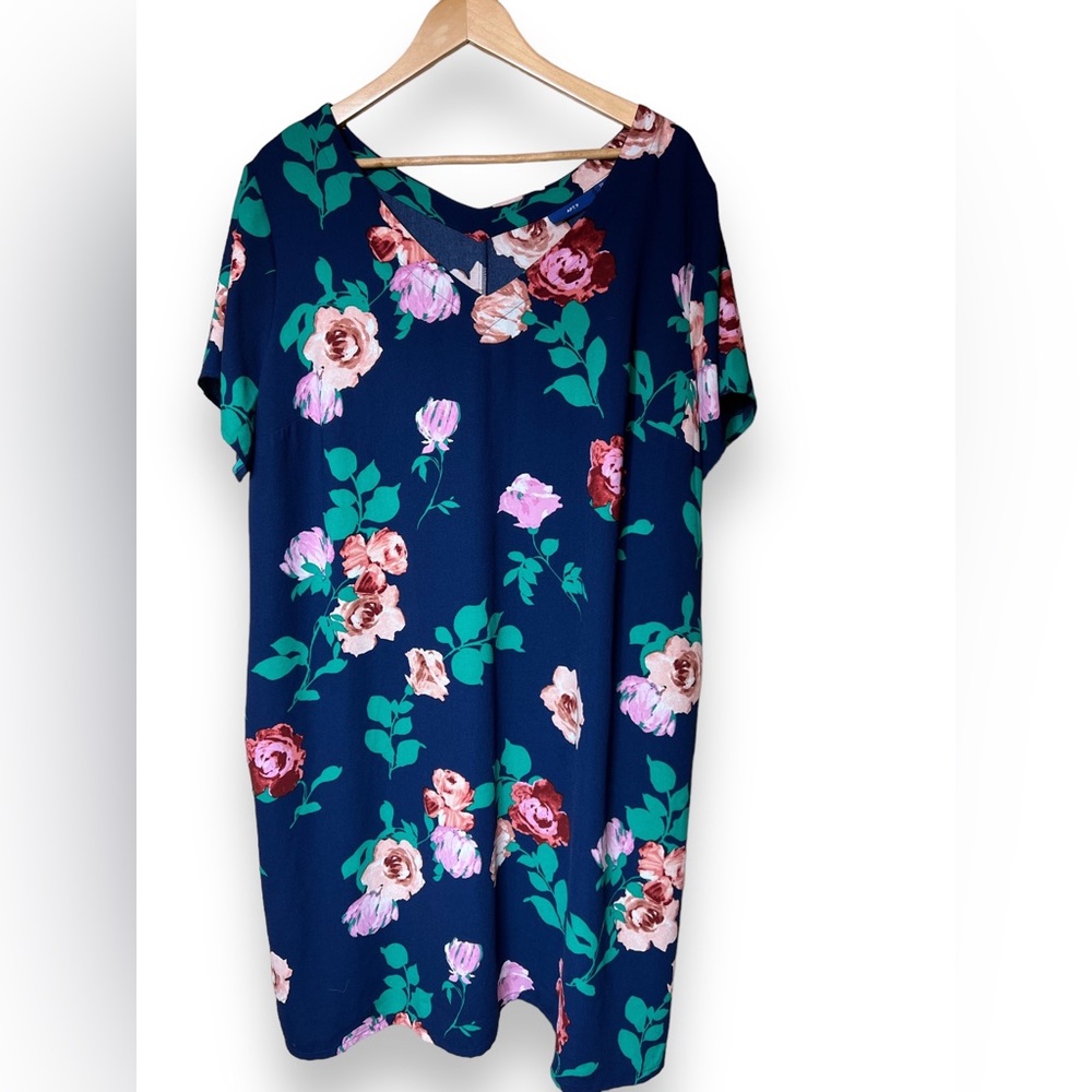Apt.9 Women Sz M Navy Blue Multicolor Floral V-Neck Short Sleeve Shift Dress NWT